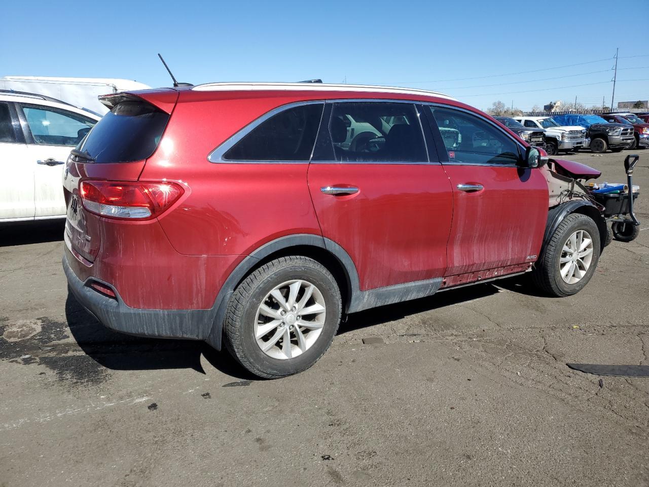 2017 KIA SORENTO LX - Фото 3