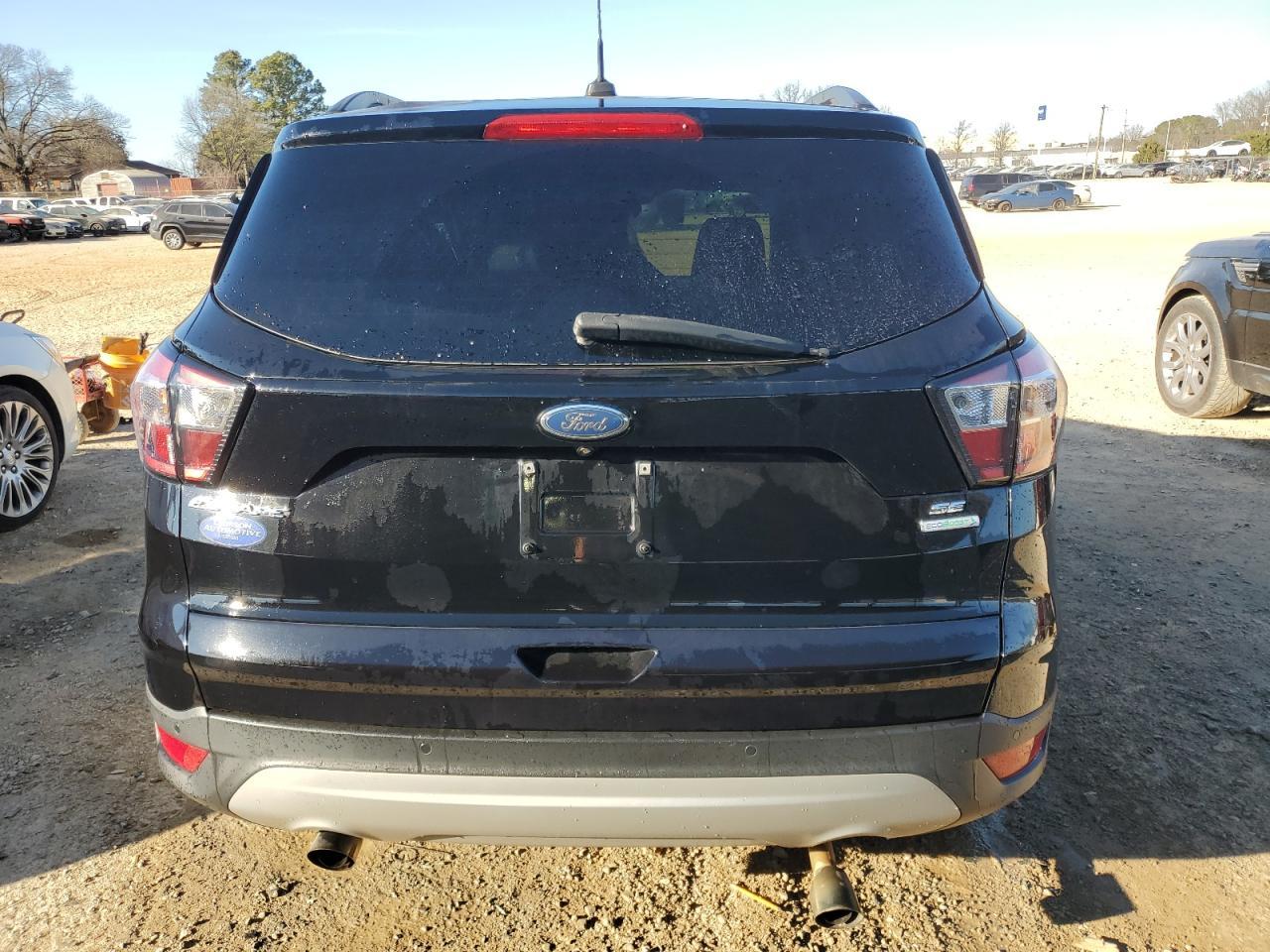 2017 FORD ESCAPE SE - Image 6