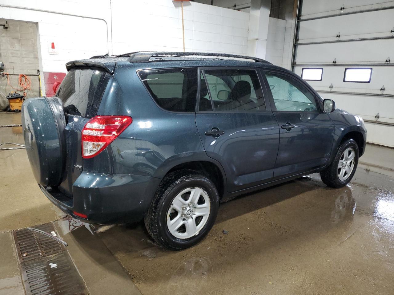 2011 TOYOTA RAV4 - Image 3