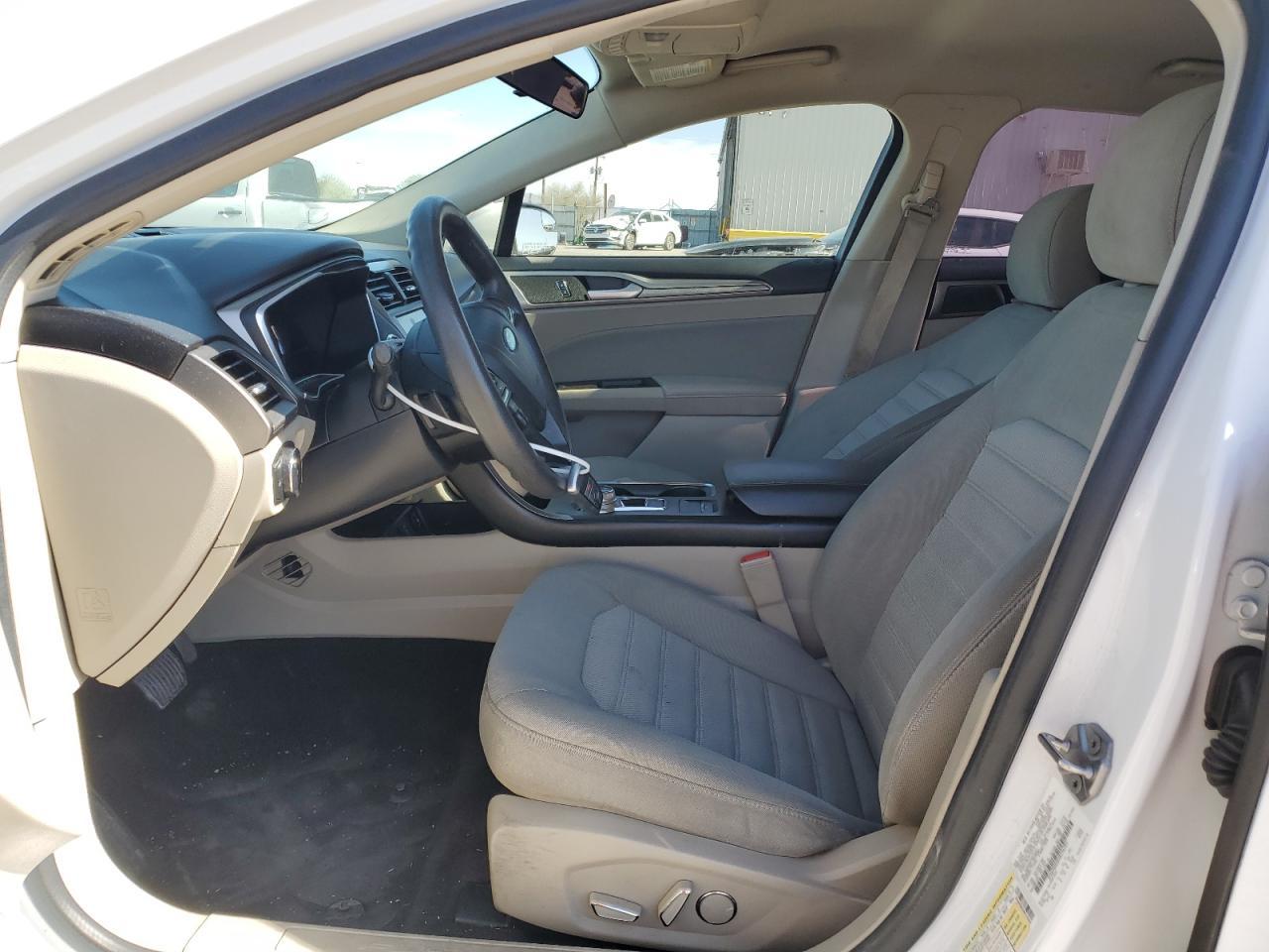 2017 FORD FUSION SE - Image 7