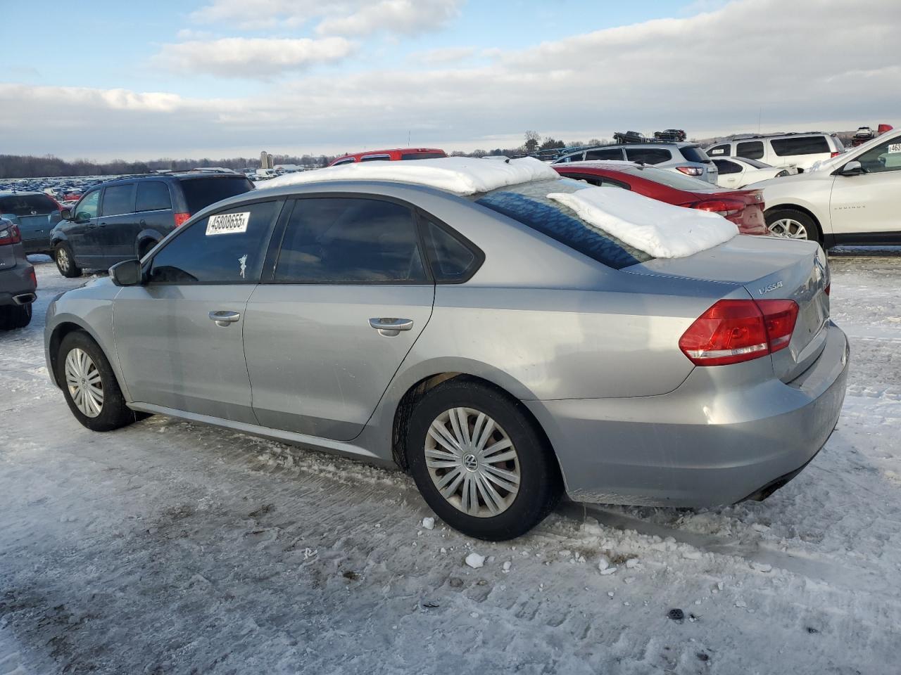 2014 VOLKSWAGEN PASSAT S - Фото 2