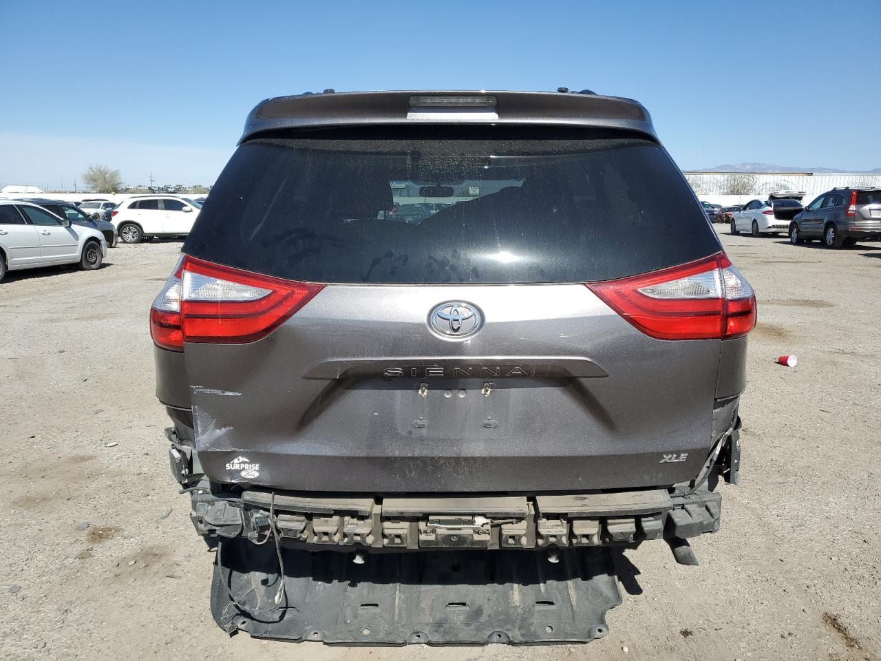 2015 TOYOTA SIENNA XLE - Фото 6