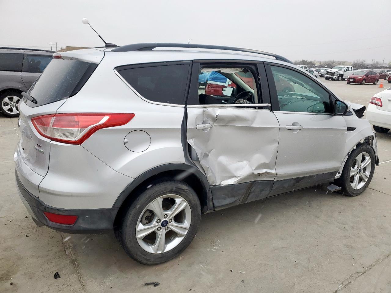 2014 FORD ESCAPE SE - Image 3