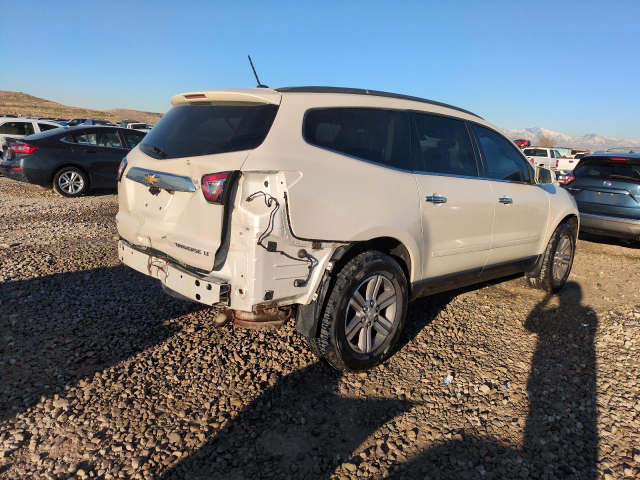2015 CHEVROLET TRAVERSE L - Фото 3