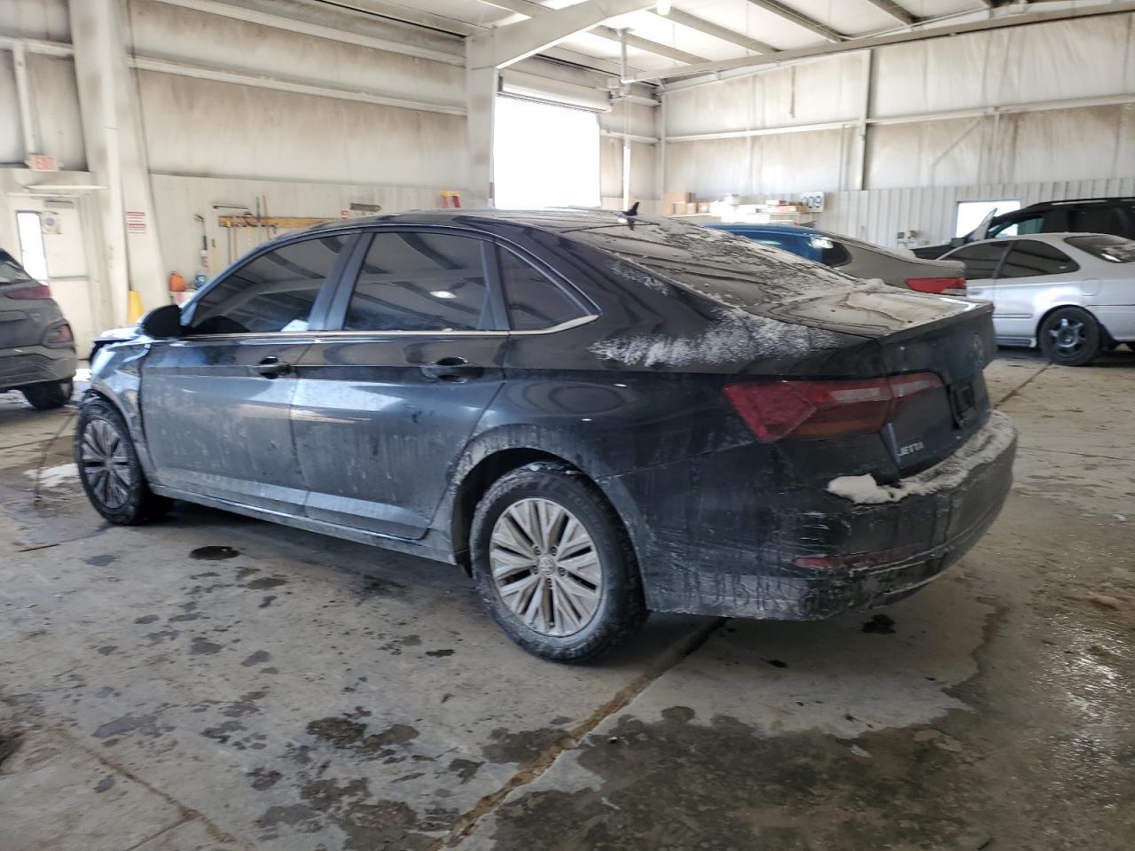 2019 VOLKSWAGEN JETTA S - Фото 2