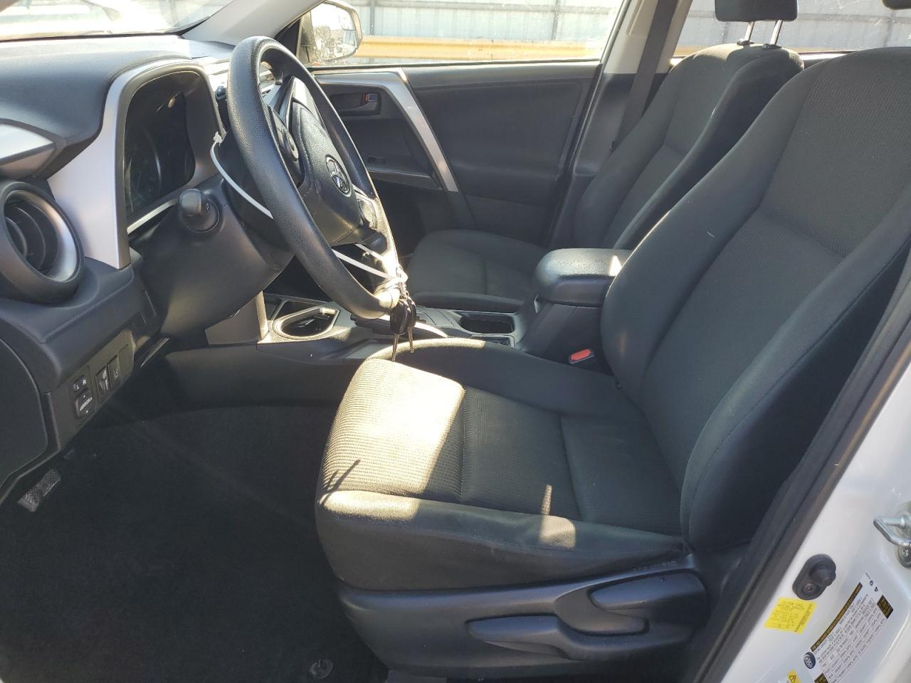 2018 TOYOTA RAV4 LE - Image 7