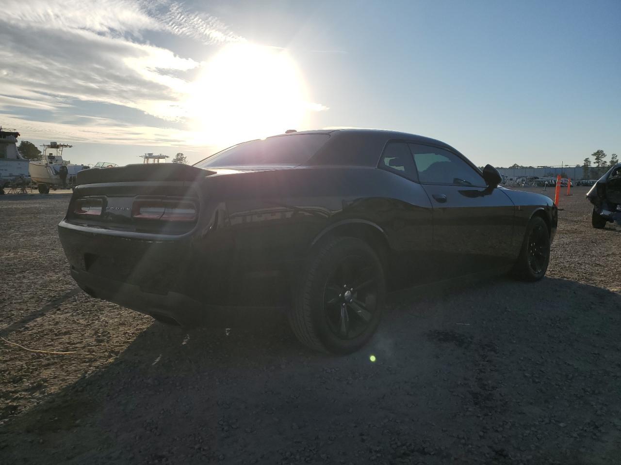 2015 DODGE CHALLENGER - Фото 3