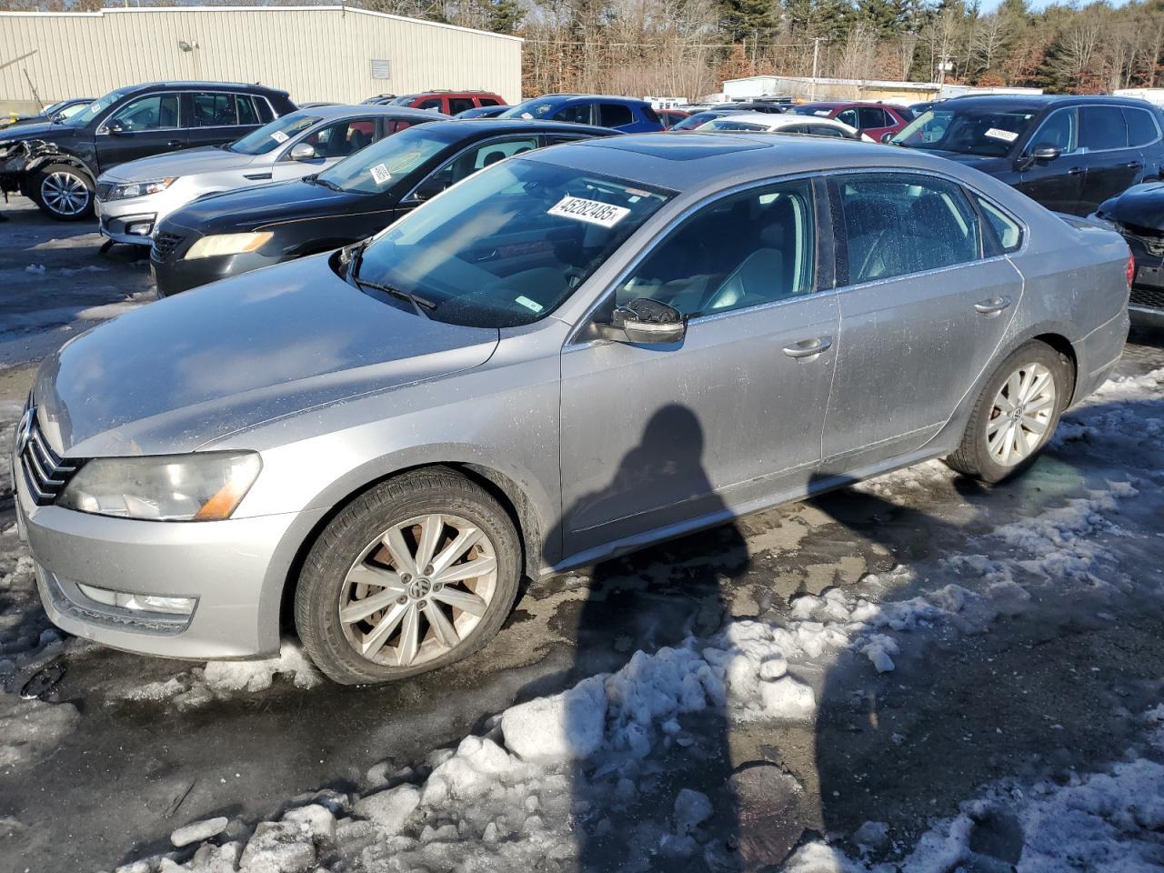 2013 VOLKSWAGEN PASSAT SEL