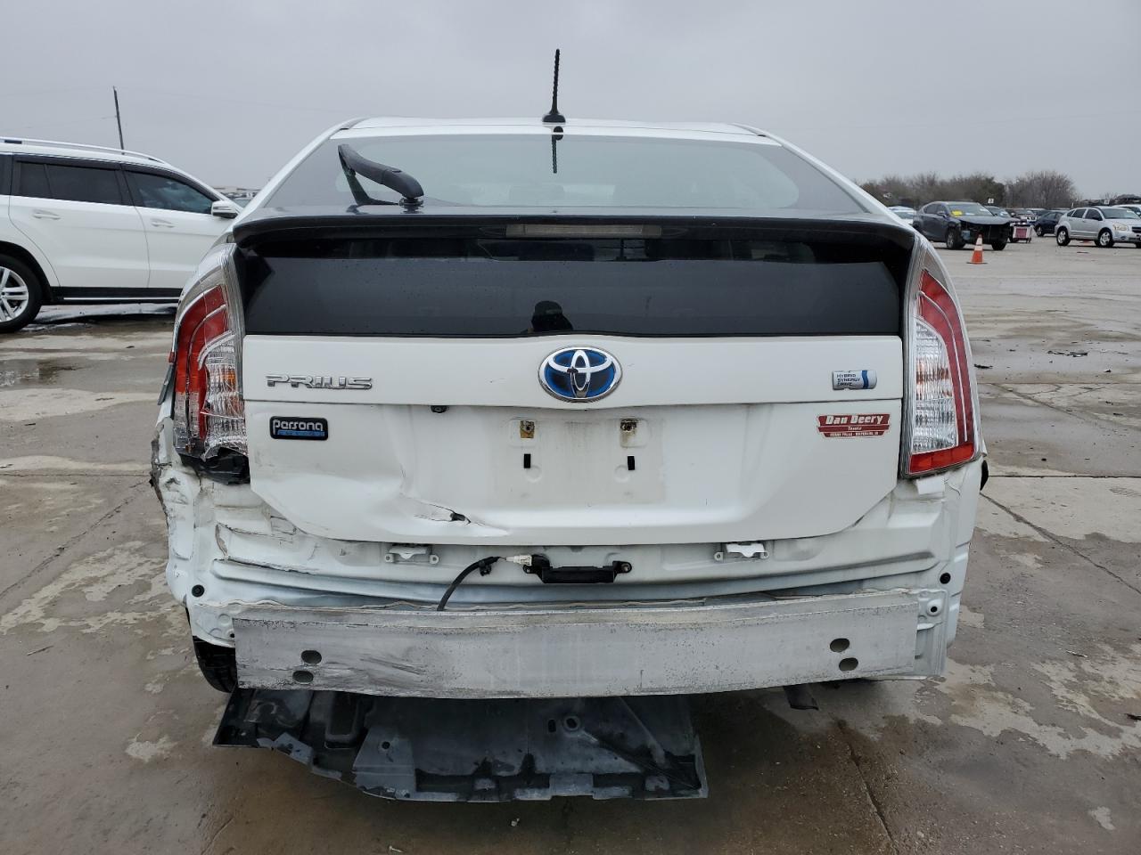 2013 TOYOTA PRIUS - Image 6