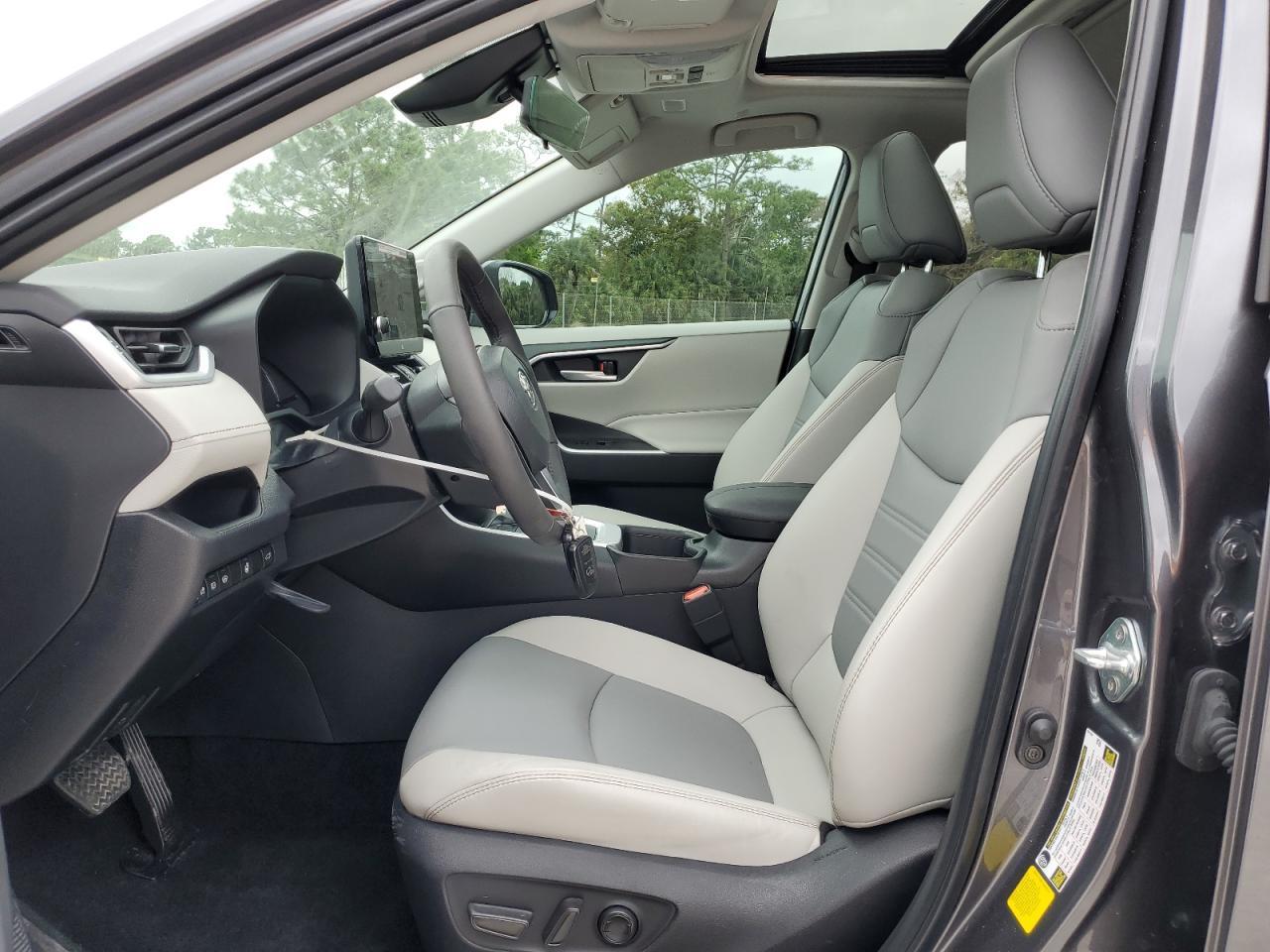 2024 TOYOTA RAV4 XLE P - Image 7
