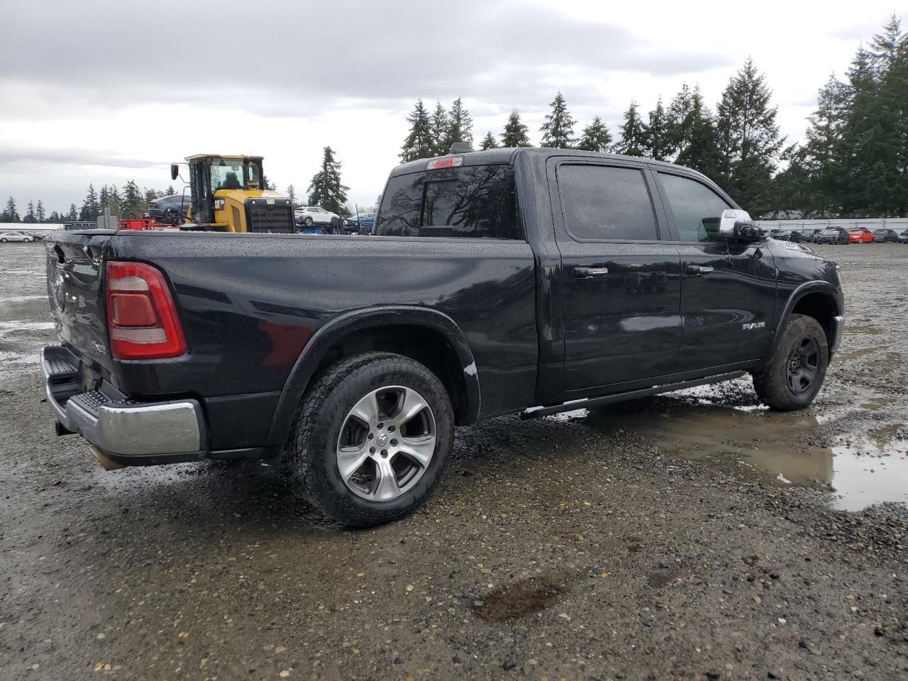 2019 RAM 1500 LARAM - Фото 3
