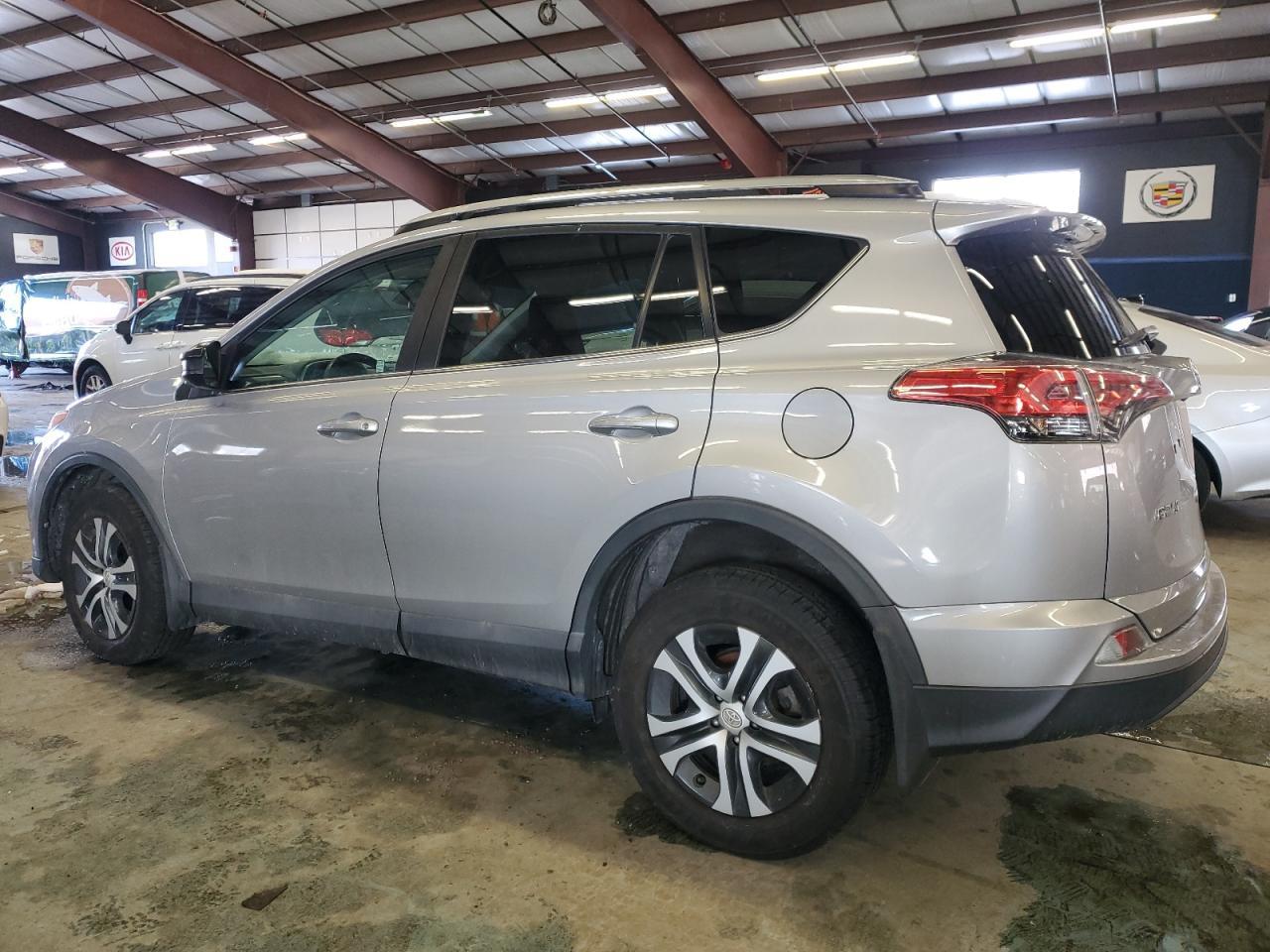 2018 TOYOTA RAV4 LE - Image 2