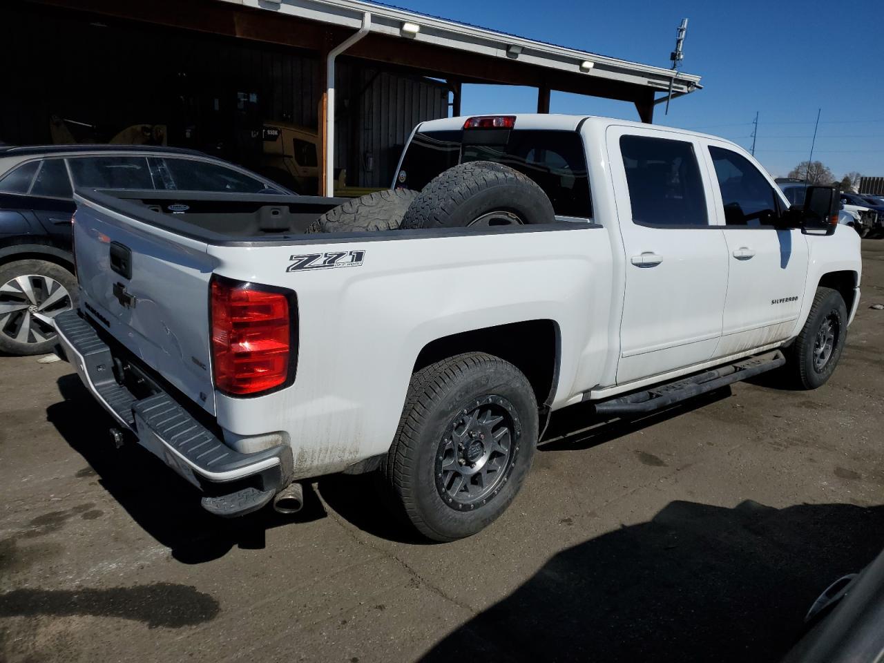 2018 CHEVROLET SILVERADO - Фото 3