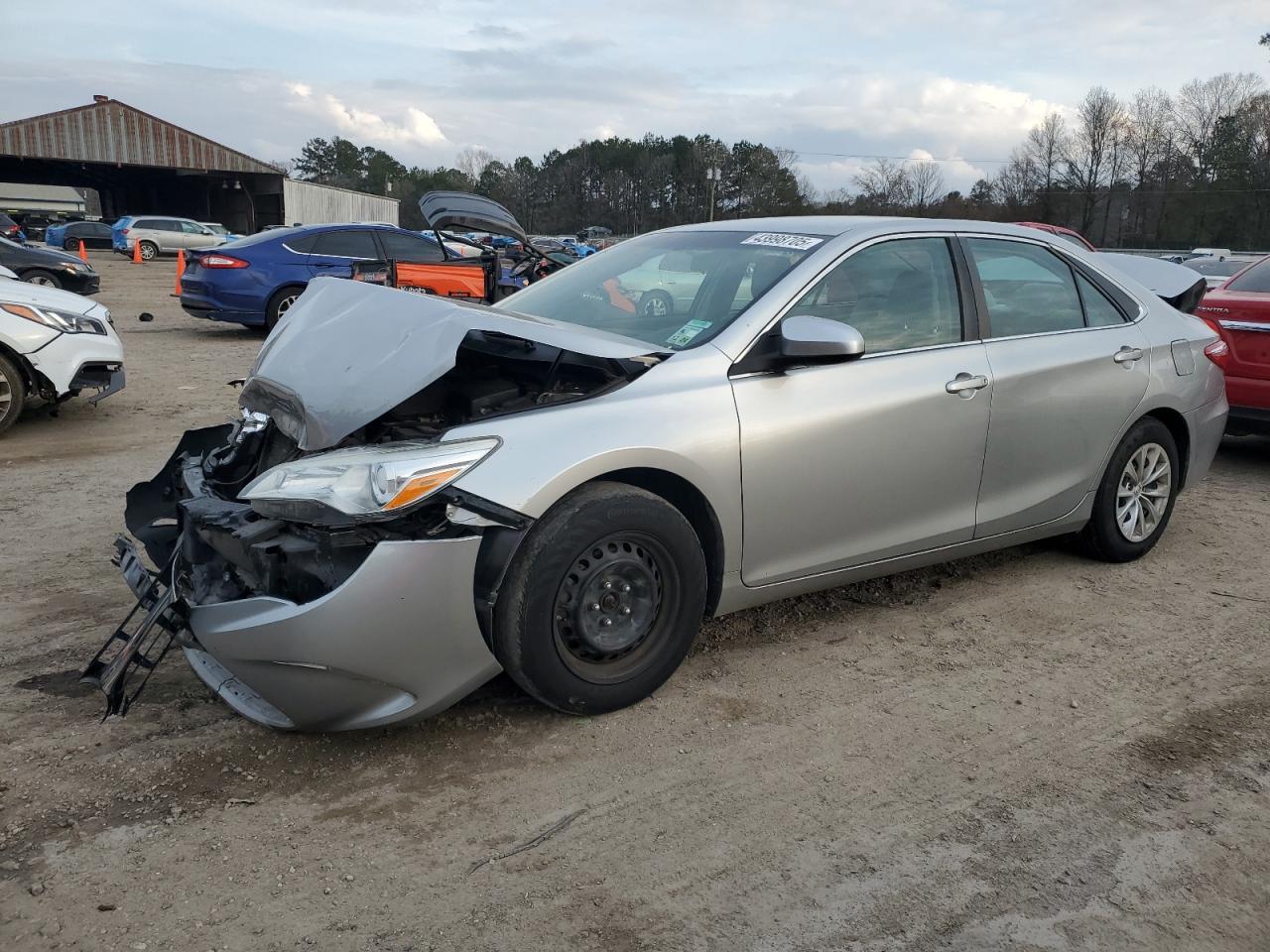 2015 TOYOTA CAMRY LE