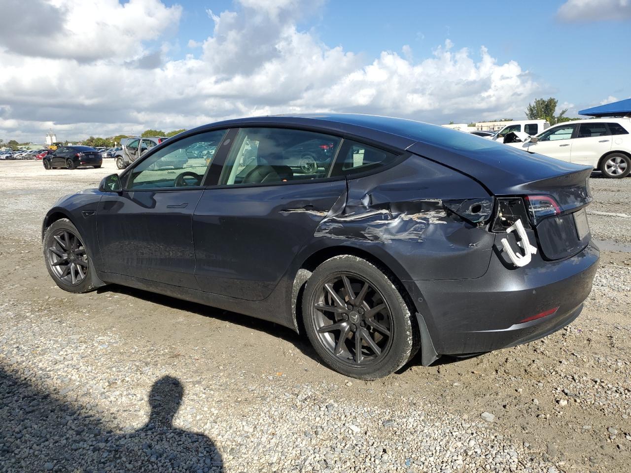 2021 TESLA MODEL 3 - Image 2