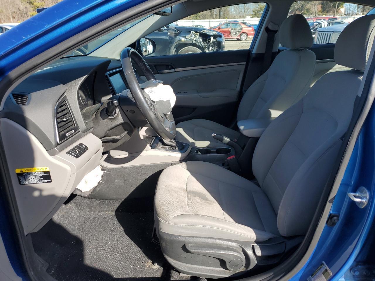 2018 HYUNDAI ELANTRA SE - Image 7