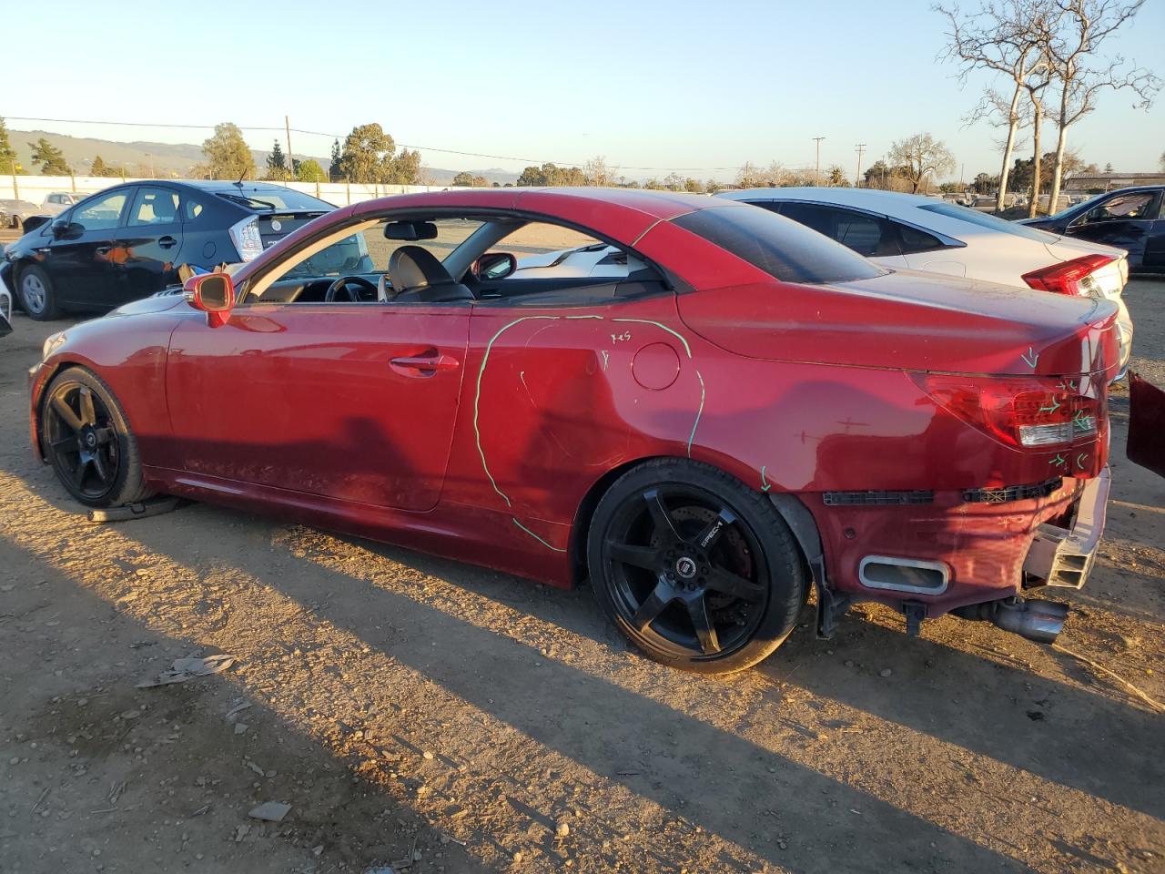 2011 LEXUS IS 350 - Фото 2