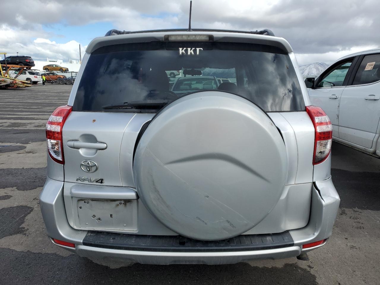 2011 TOYOTA RAV4 - Image 6