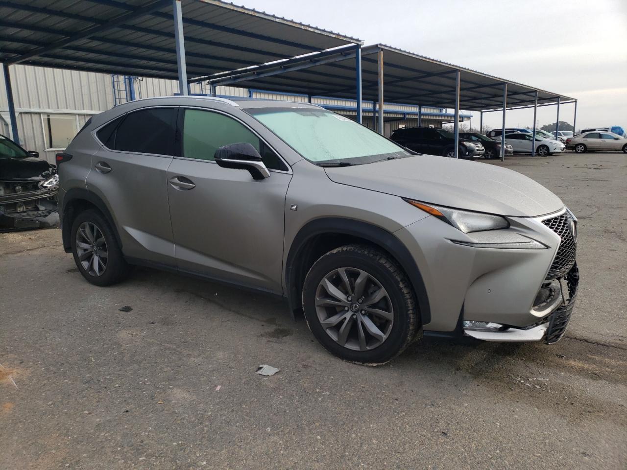 2015 LEXUS NX 200T - Фото 4