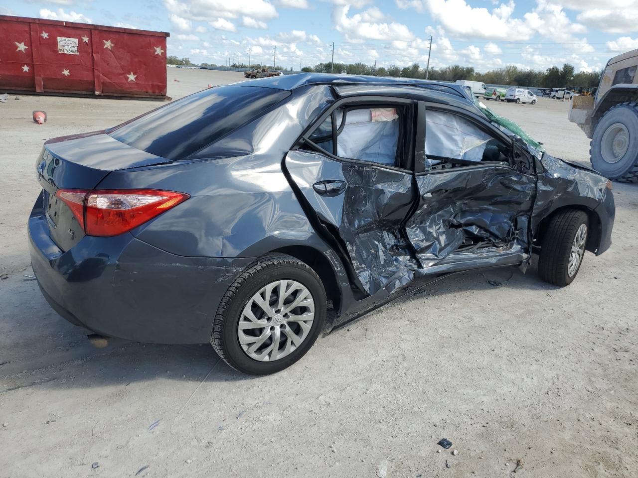 2019 TOYOTA COROLLA L - Image 3