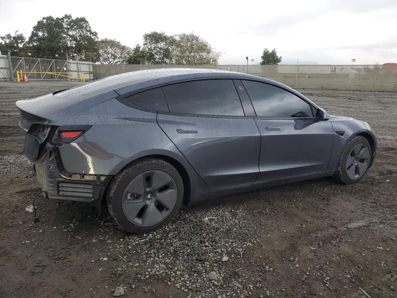 2023 TESLA MODEL 3 - Фото 3