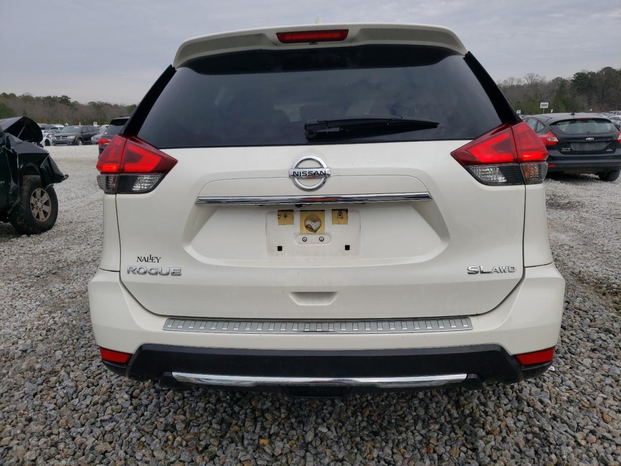 2017 NISSAN ROGUE S - Фото 6