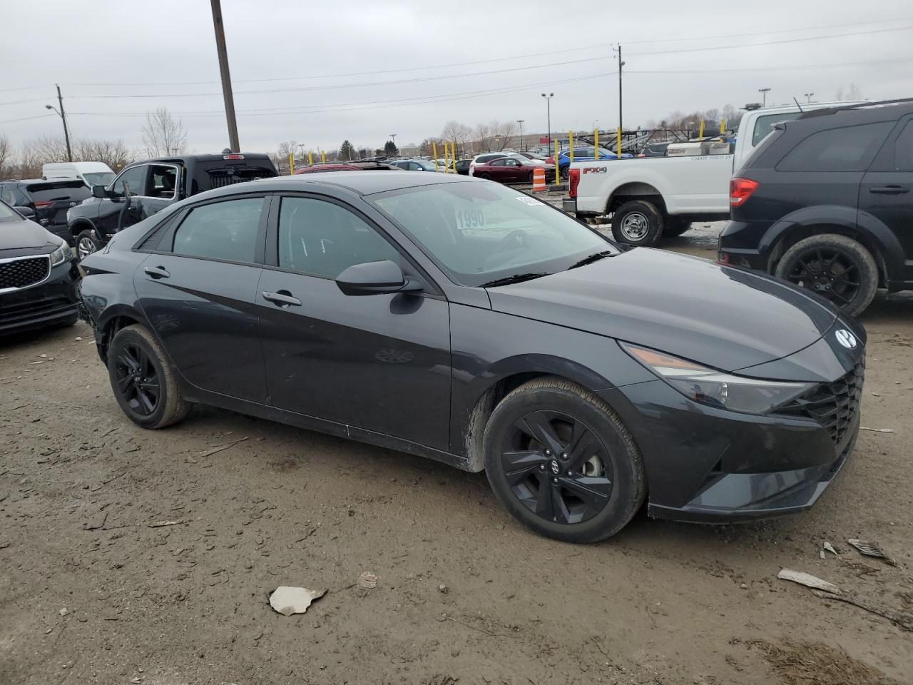 2022 HYUNDAI ELANTRA SE - Фото 4