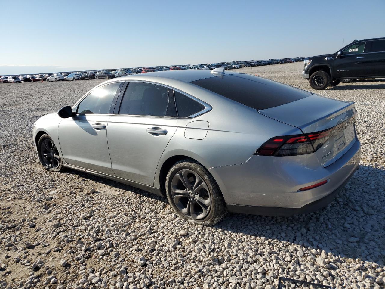 2024 HONDA ACCORD EX - Фото 2