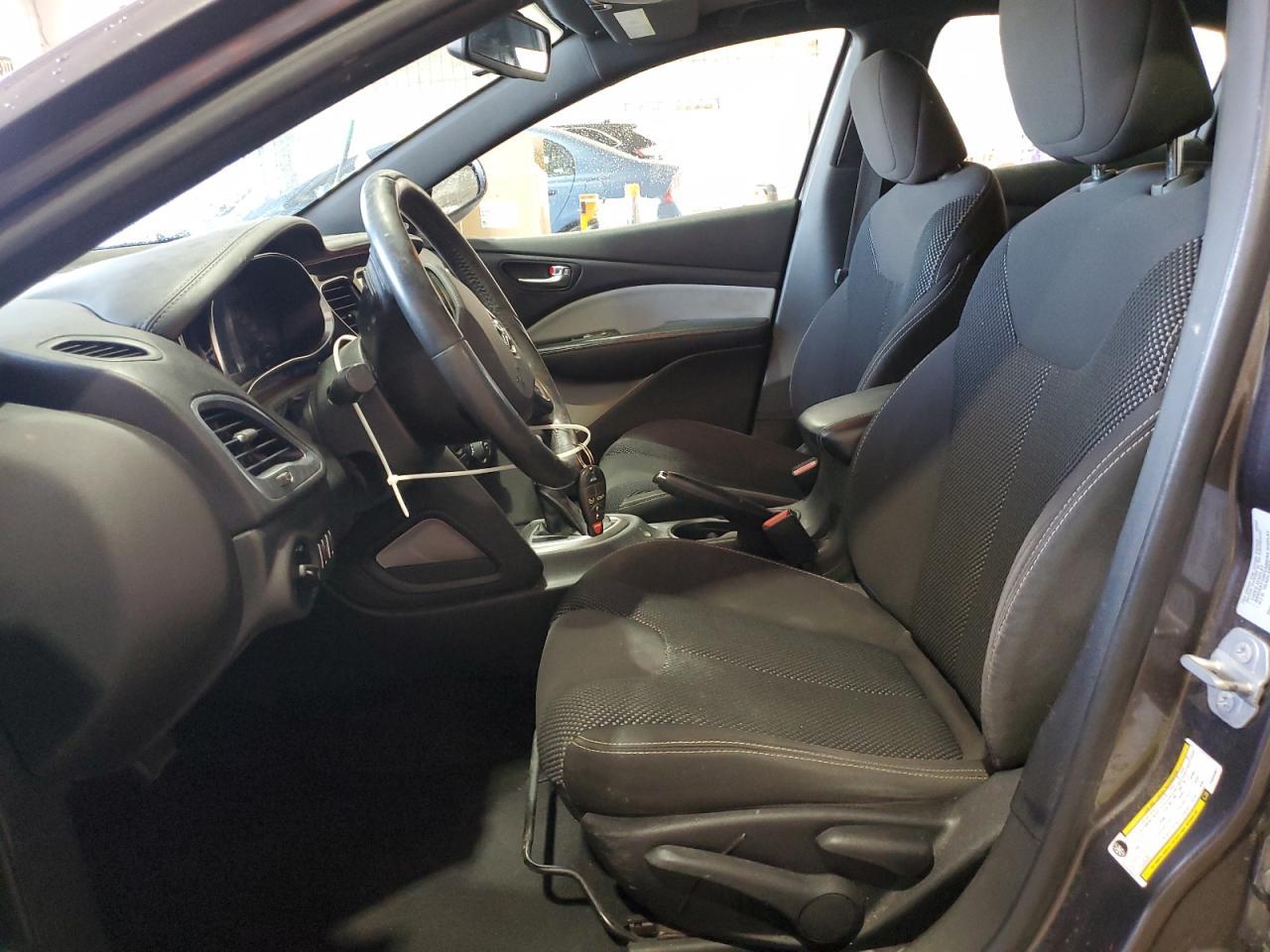 2015 DODGE DART SXT - Фото 7