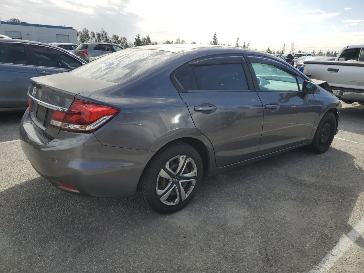 2015 HONDA CIVIC LX - Фото 3