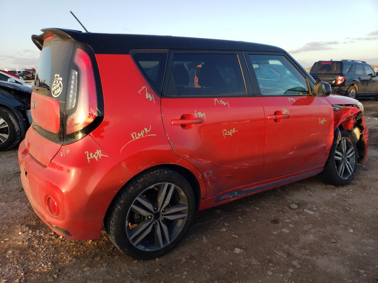 2019 KIA SOUL + - Image 3