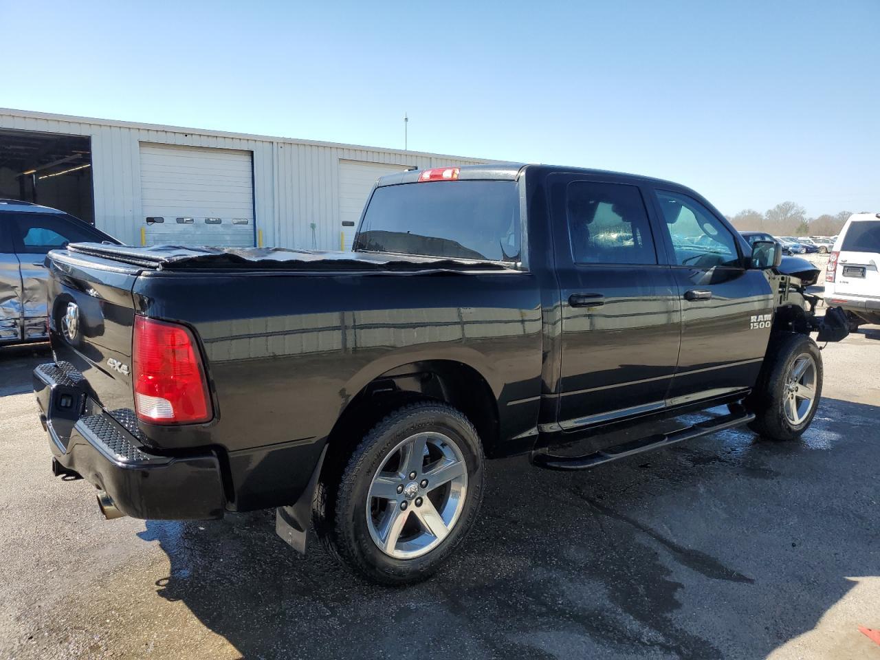 2015 RAM 1500 ST - Image 3