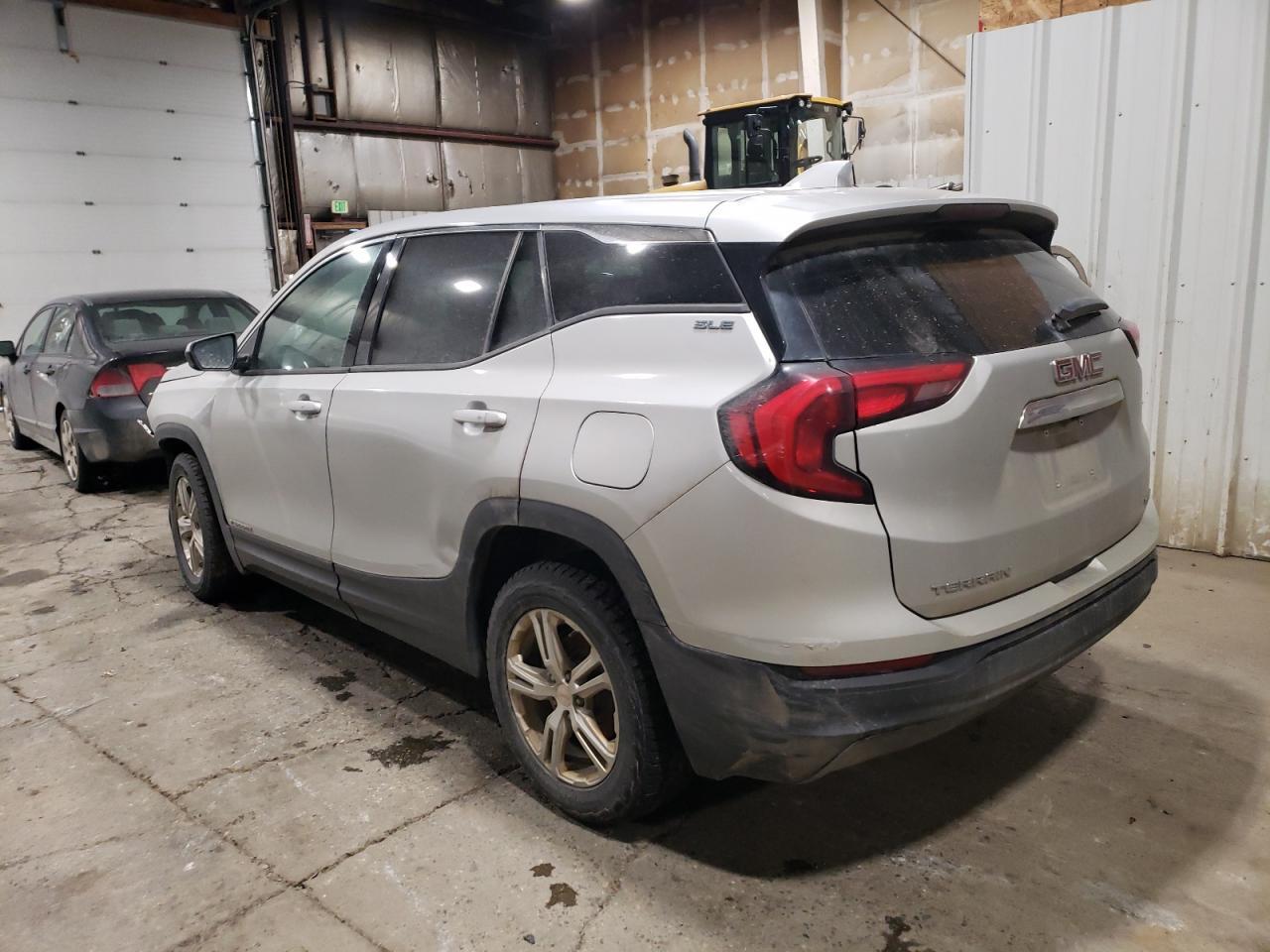 2018 GMC TERRAIN SL - Image 2