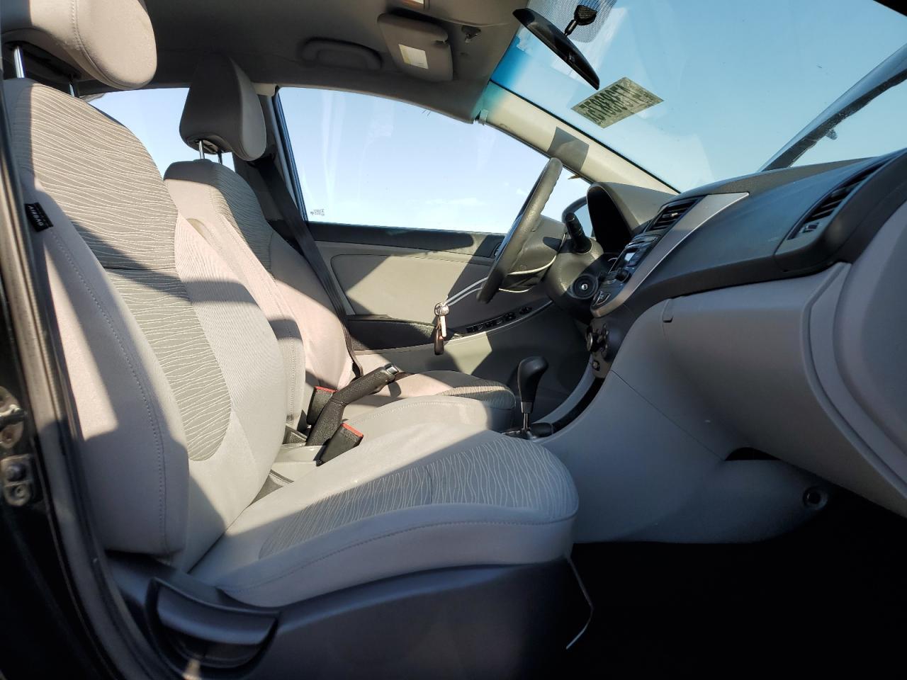2017 HYUNDAI ACCENT SE - Image 7