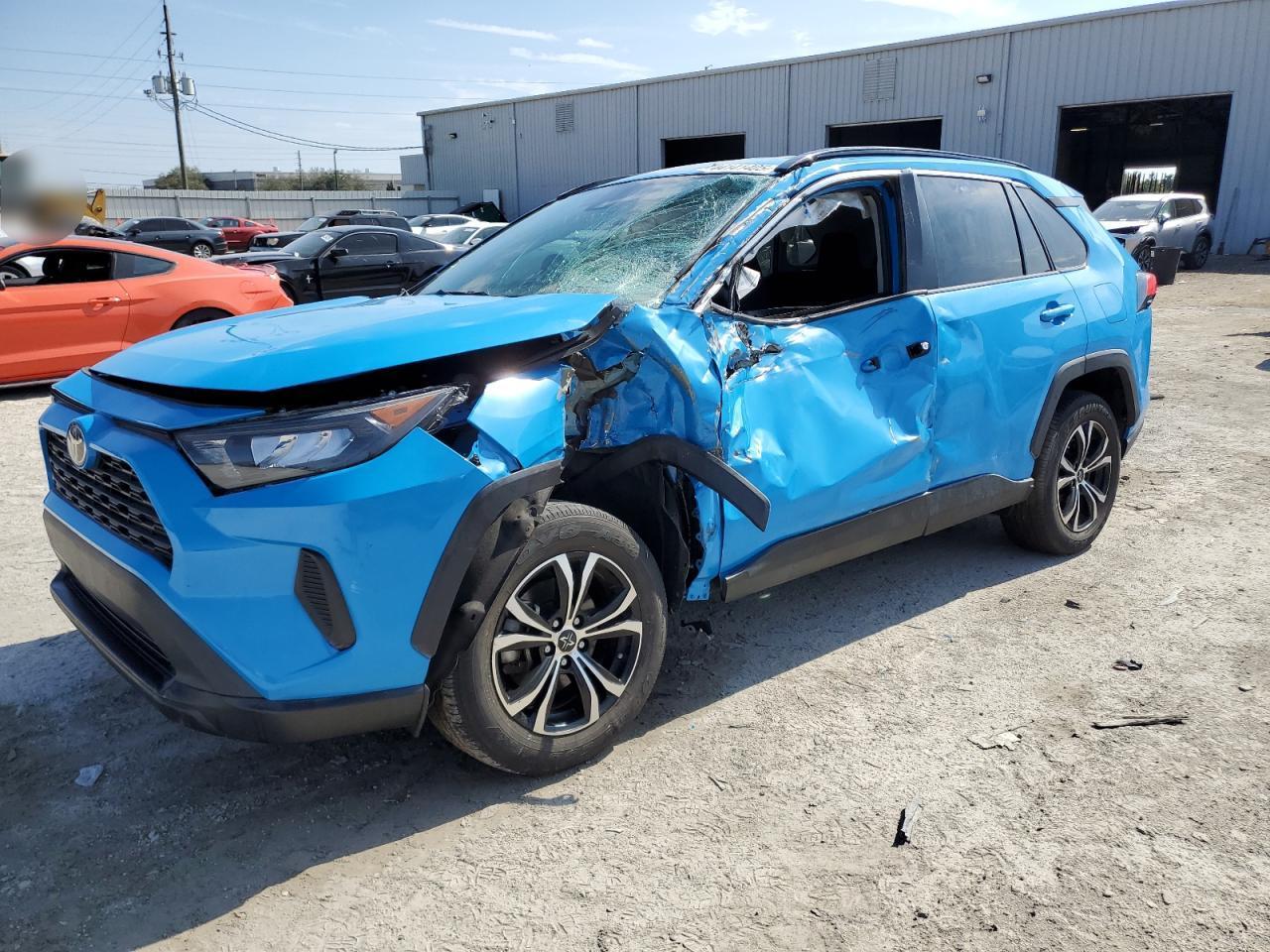 2021 TOYOTA RAV4 LE