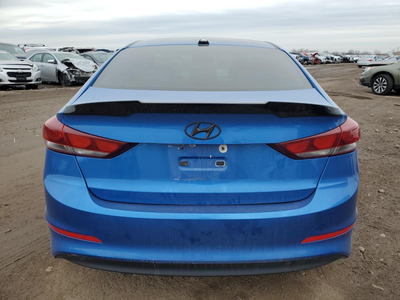 2018 HYUNDAI ELANTRA SE - Image 6