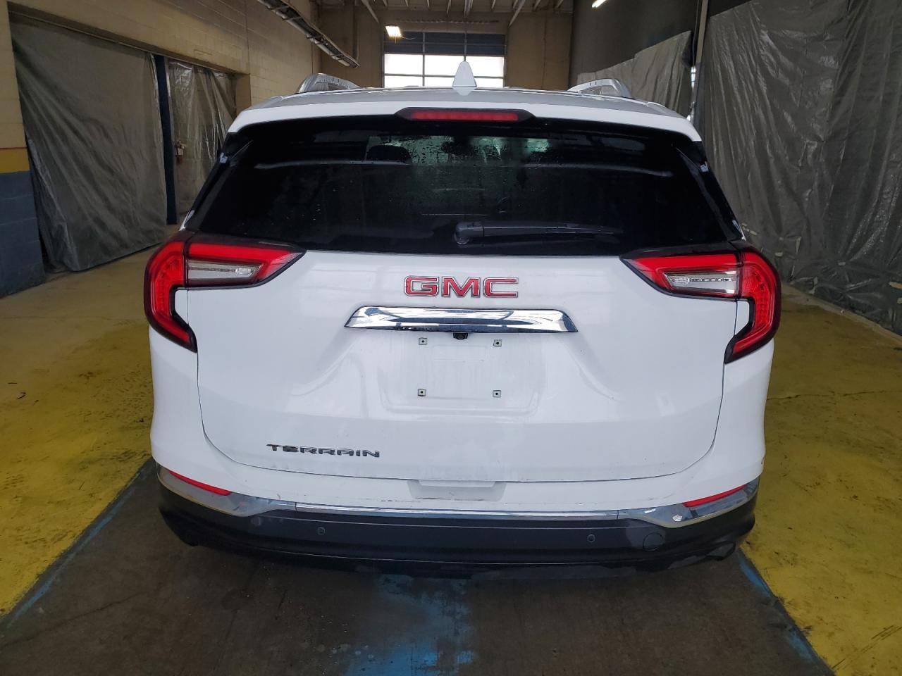 2023 GMC TERRAIN SL - Фото 6