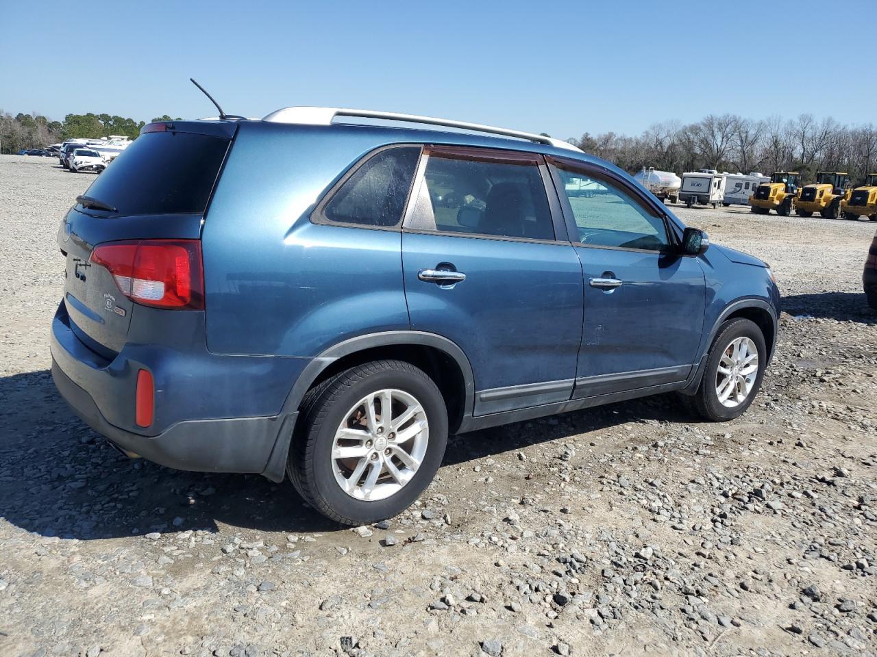 2015 KIA SORENTO LX - Image 3