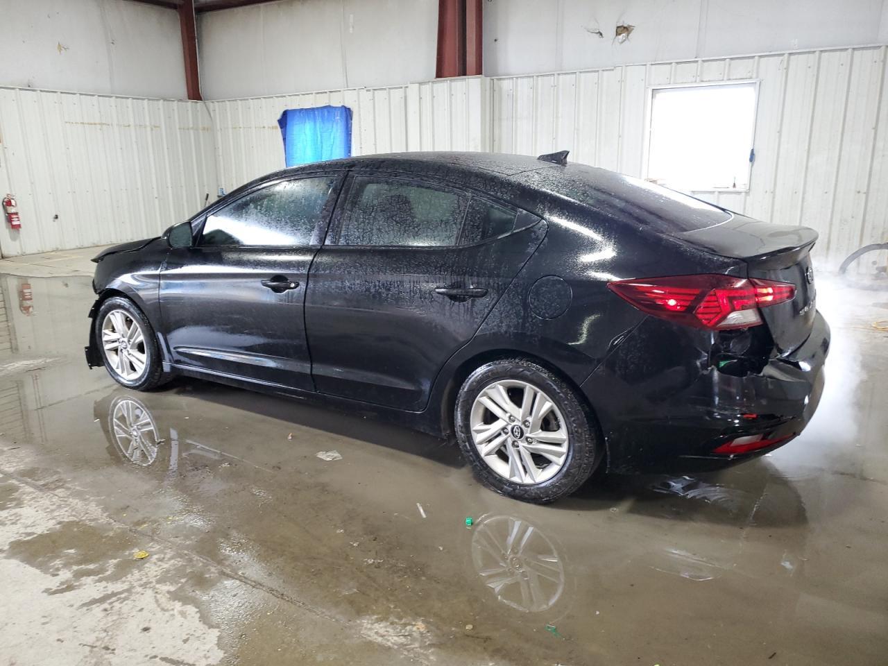 2019 HYUNDAI ELANTRA SE - Фото 2