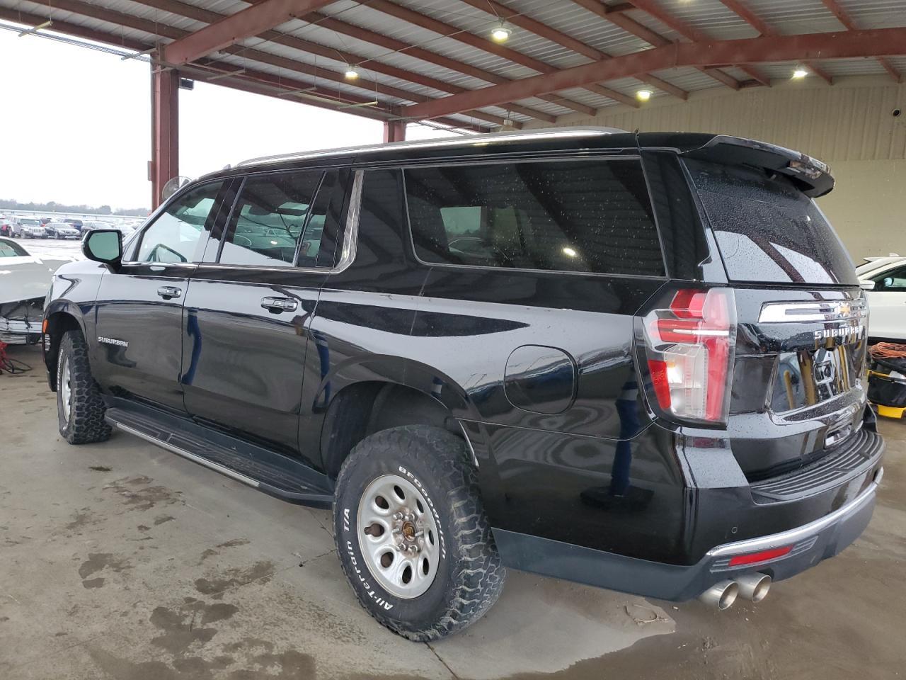 2023 CHEVROLET SUBURBAN C - Фото 2
