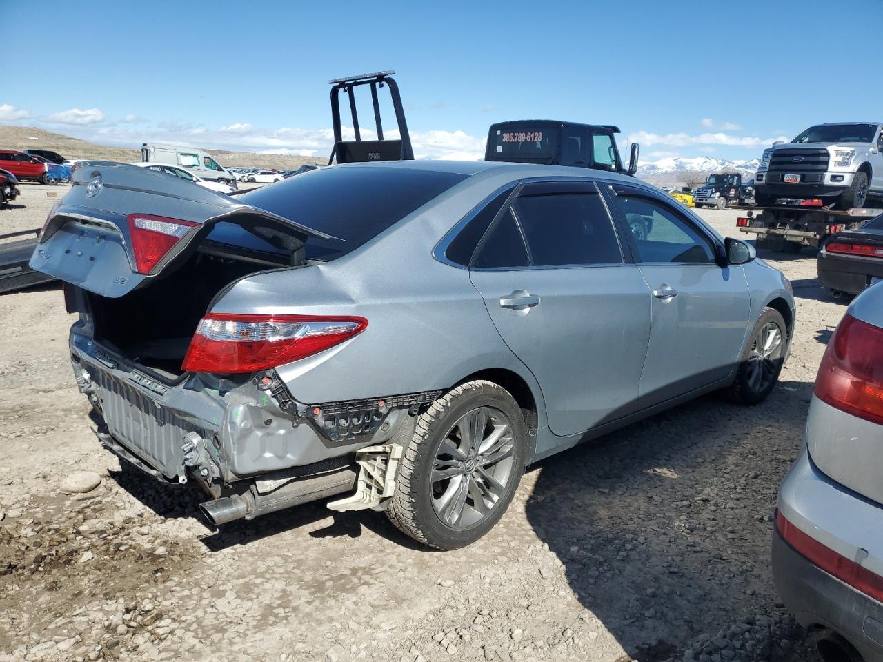 2017 TOYOTA CAMRY LE - Image 3