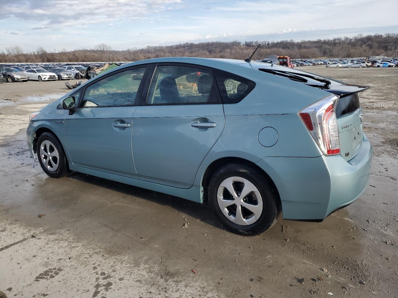2013 TOYOTA PRIUS - Image 2