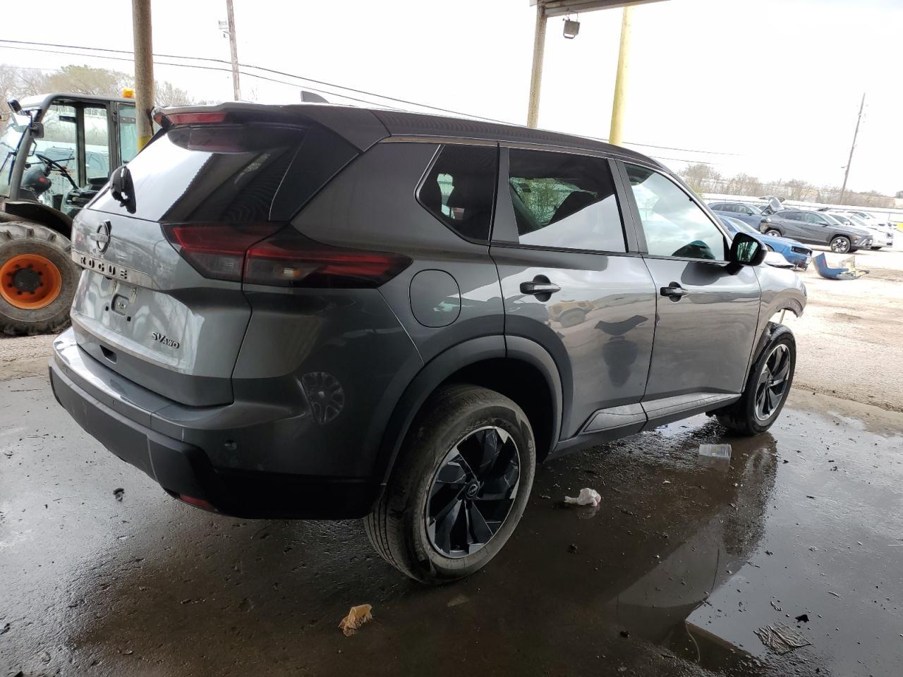 2024 NISSAN ROGUE SV - Image 3