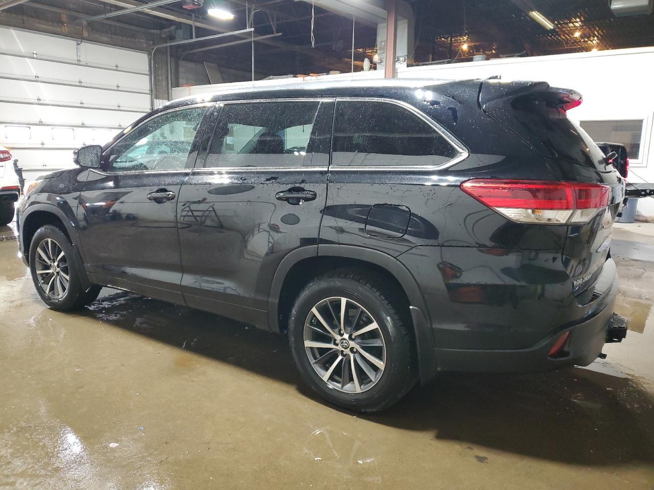 2018 TOYOTA HIGHLANDER - Фото 2