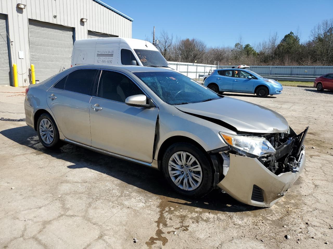 2013 TOYOTA CAMRY L - Фото 4