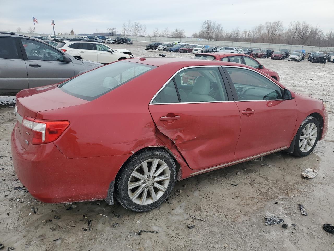 2012 TOYOTA CAMRY HYBR - Фото 3