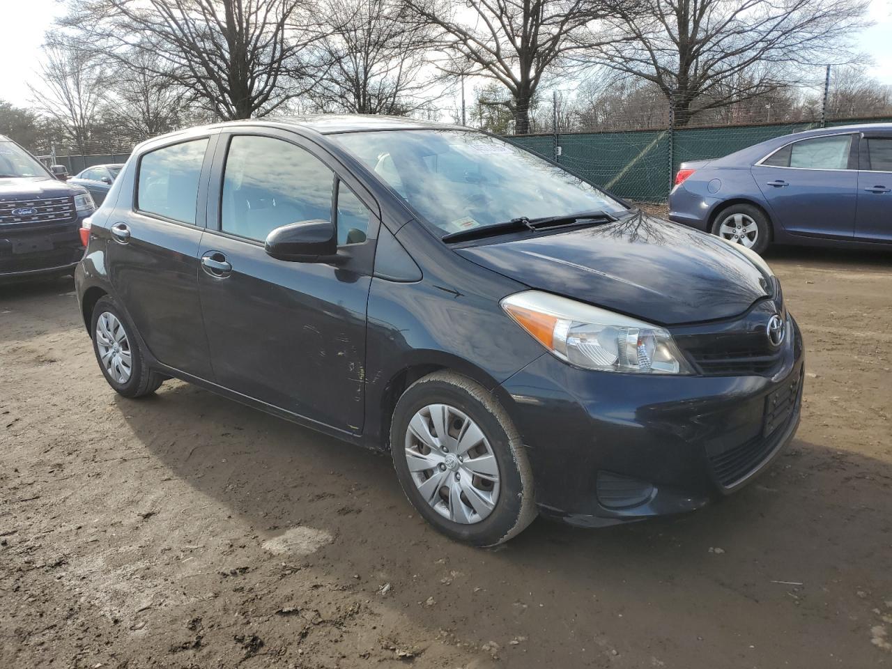 2012 TOYOTA YARIS - Фото 4