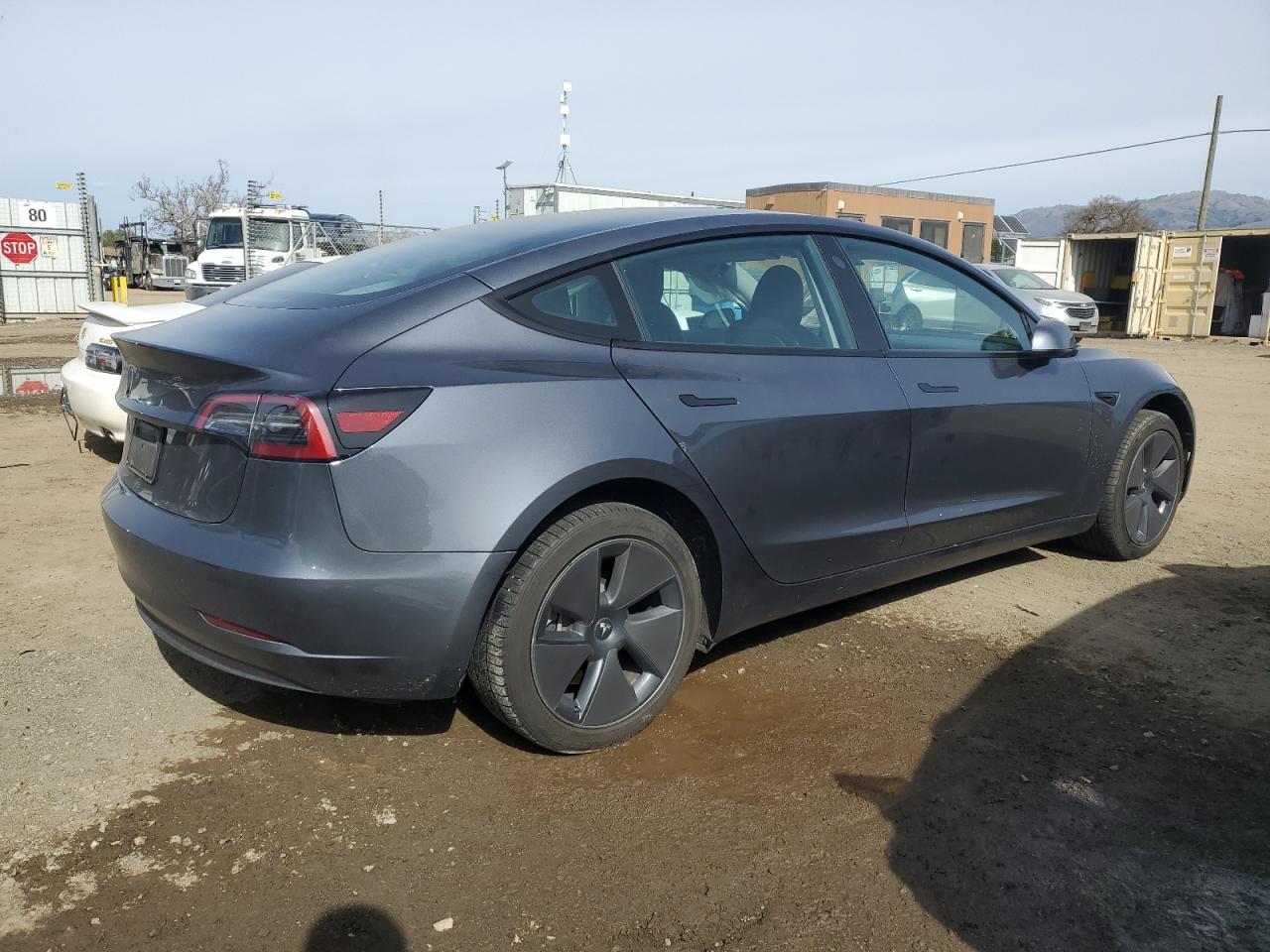 2023 TESLA MODEL 3 - Фото 3