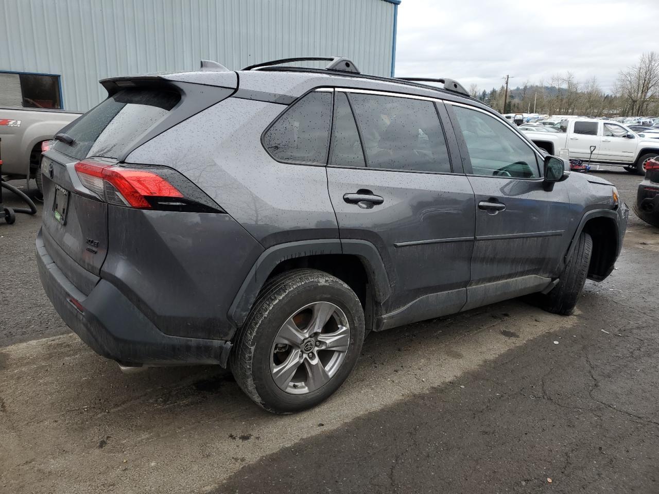 2022 TOYOTA RAV4 XLE - Фото 3