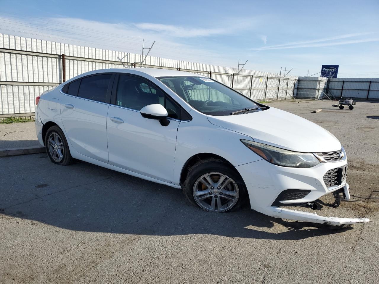 2016 CHEVROLET CRUZE LT - Image 4
